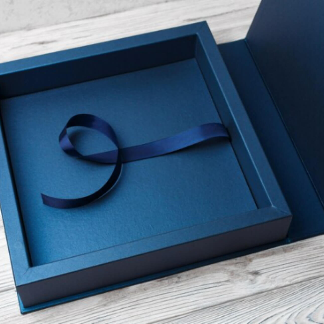 packaging caja azul